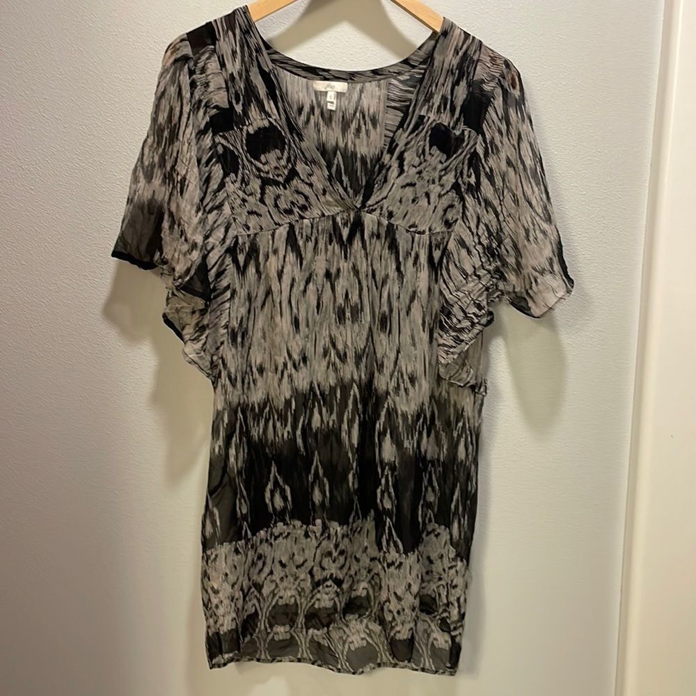 NWOT Joie woman’s black and gray silk sheer tunic